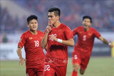 Tiến Linh ghi bàn mở tỷ số ở phút thứ 3 của trận đấu.